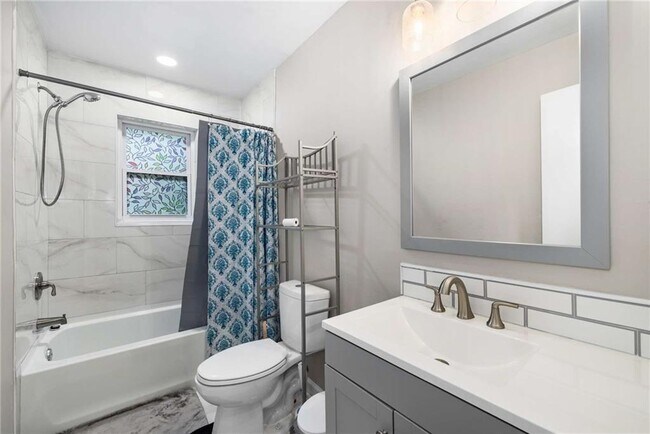 Building Photo - 4317 Brookside Dr