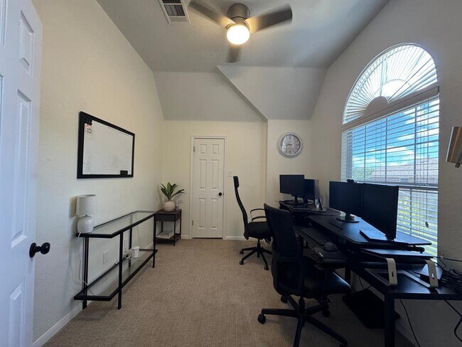 Building Photo - 10204 Matoca Way