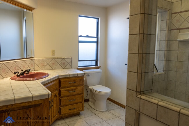 Building Photo - 26603 Berino Dr