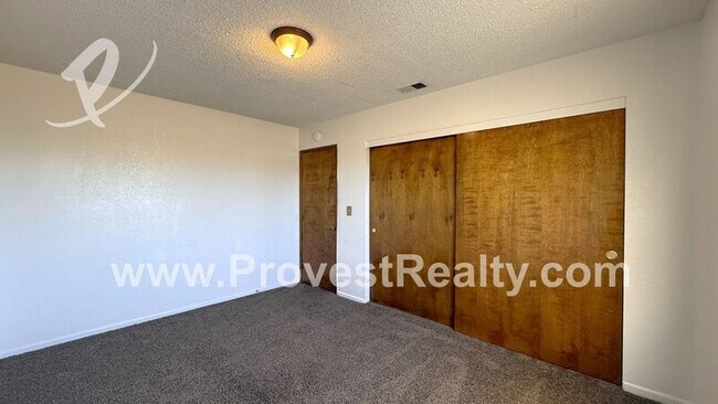 Building Photo - 12780 Redwing Rd
