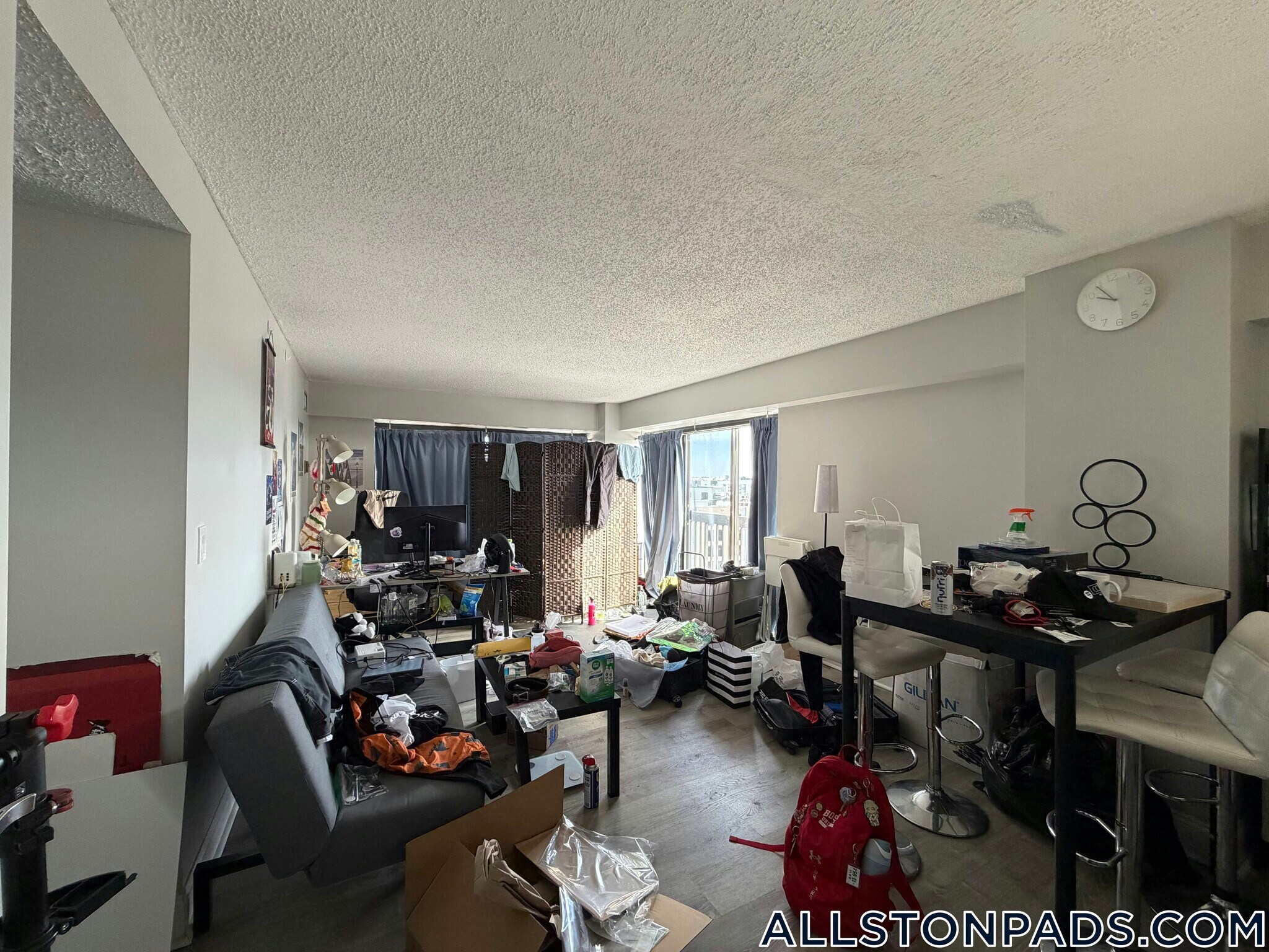 Building Photo - 15 N Beacon St