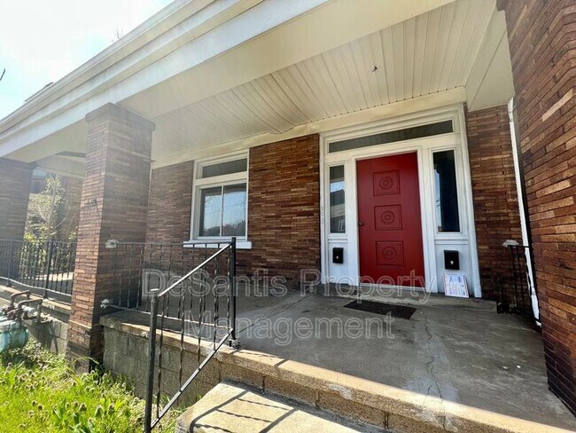 Building Photo - 2984 W Liberty Ave
