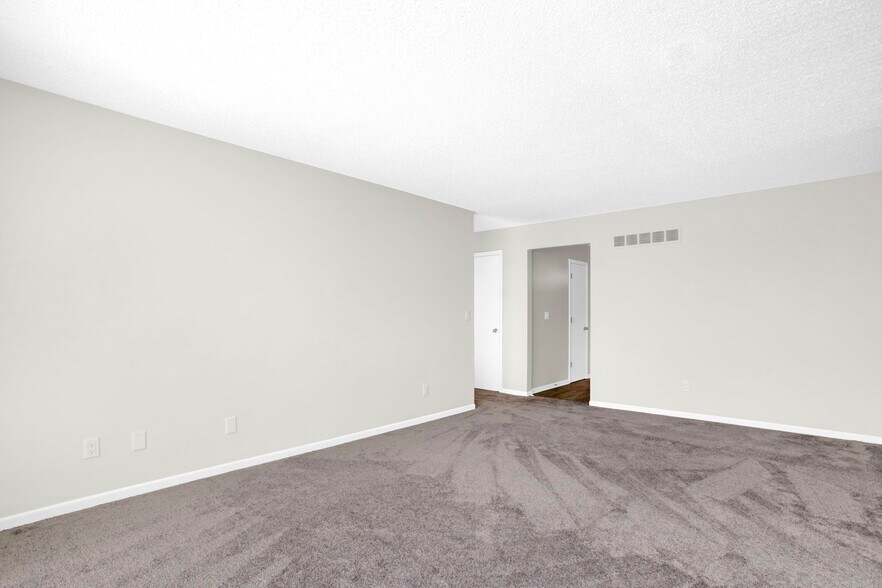 Building Photo - 8126 N Stoddard Ave