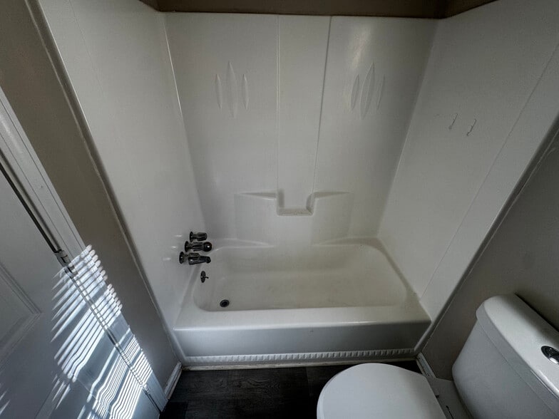 Building Photo - Room in Townhome on Cedar Creek Ct NW