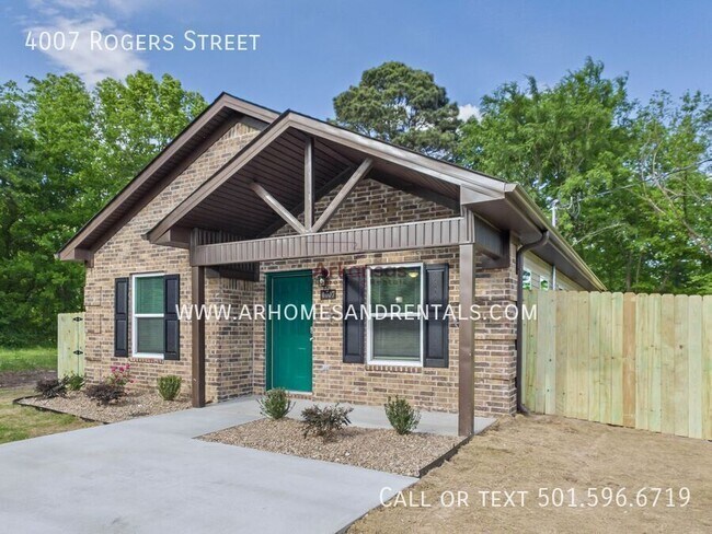 Building Photo - 4007 Rogers St