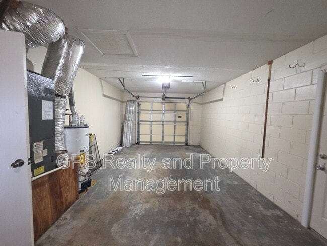 Building Photo - 1030 Pine Valley Ln