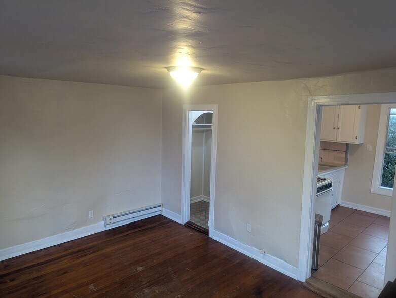 Main room. Closet and bathroom to the left, kitchen to the right. - 2914 Harper Street
