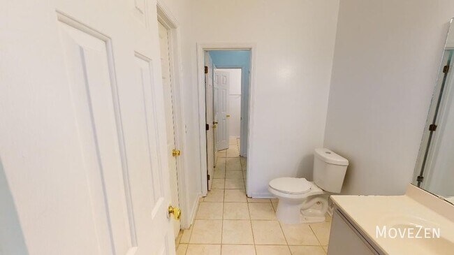 Building Photo - 729 Bragg Dr