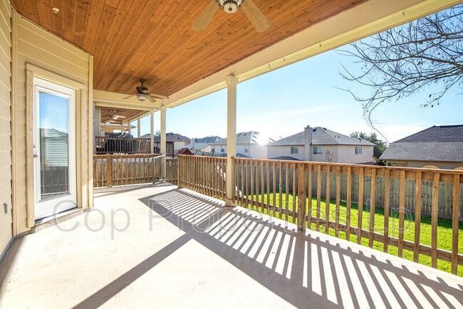 Building Photo - 12638 Red Maple Way