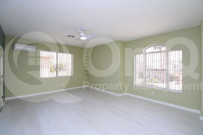 Building Photo - 1916 W Pinon Ct