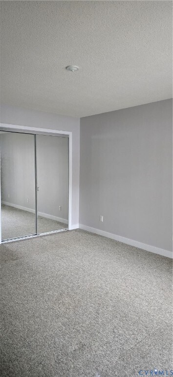 Building Photo - 4718 Twin Hickory Lake Dr