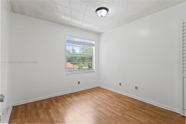 Building Photo - 15076 SW 51st St