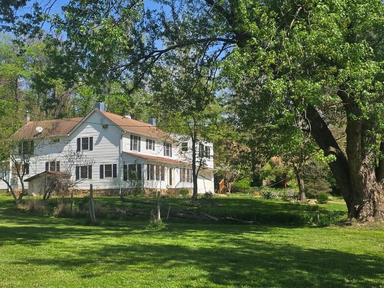 Building Photo - 2834 E Boss Arnold Rd