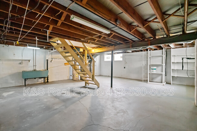 Building Photo - 370 Princeton Dr