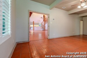 Building Photo - 9319 Oak Ledge Dr