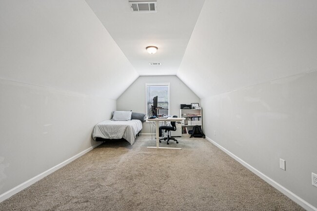 Building Photo - 1121 Birchwood Dr