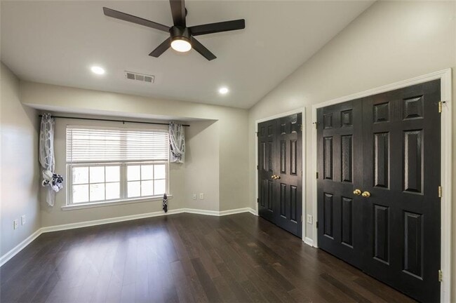 Building Photo - 3177 Mill Springs Cir NE