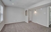 Building Photo - Available NOW! 3 Bed 1 Bath Home! $1350.00