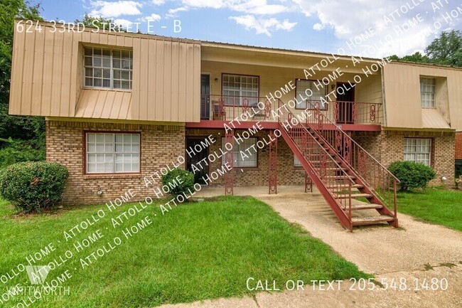 Primary Photo - 2-Bedroom Apartment Convenient to McFarlan...