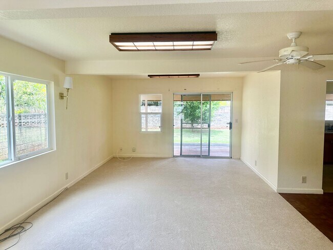 Building Photo - 4 bedroom 2.5 bath single family home in Mililani