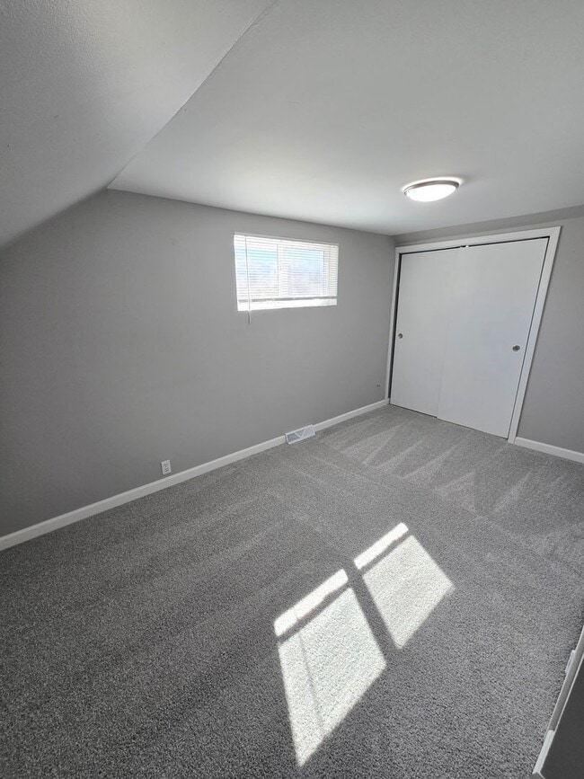 Building Photo - Beautifully Remodeled Mountain House in Hi...
