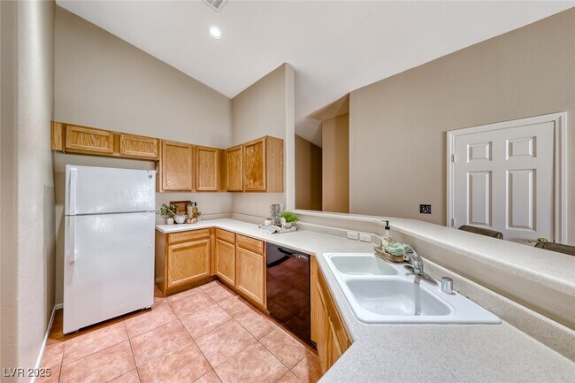 Building Photo - 6255 Dan Blocker Ave