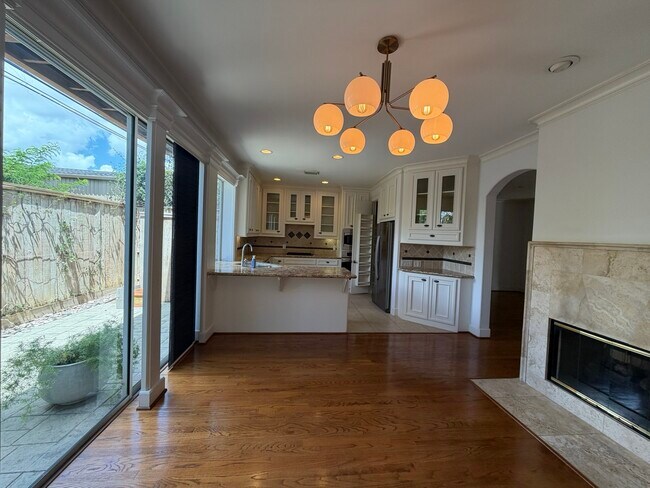 Building Photo - 1315 Whispering Pines Dr