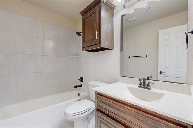 Building Photo - 14105 Sugar Hill Dr