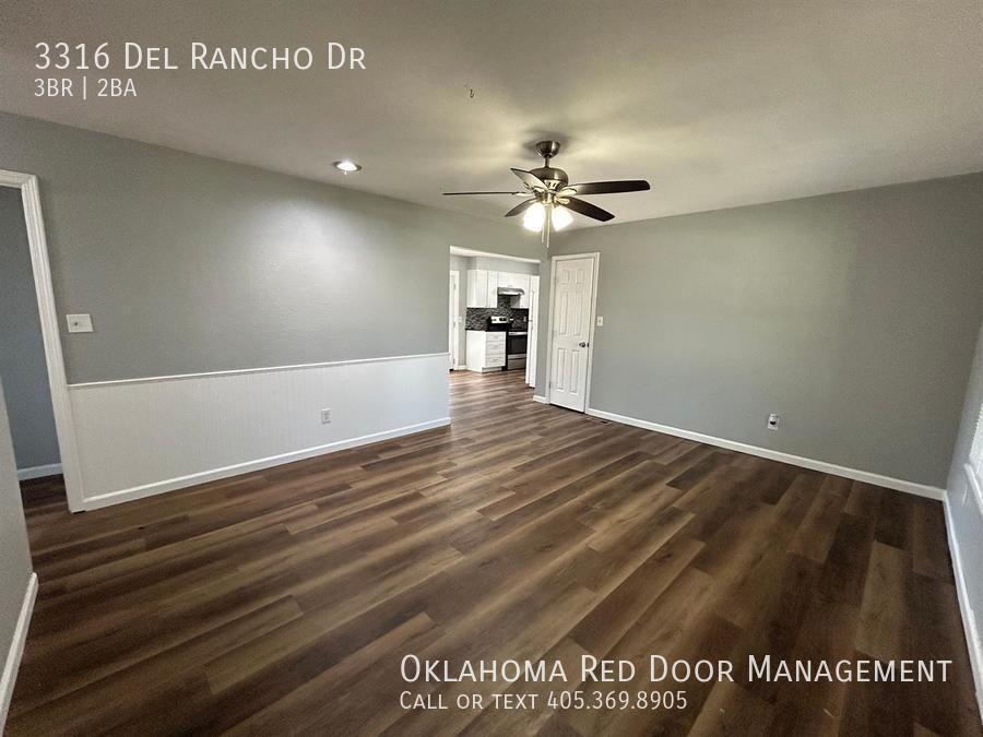 Building Photo - 3316 Del Rancho Rd