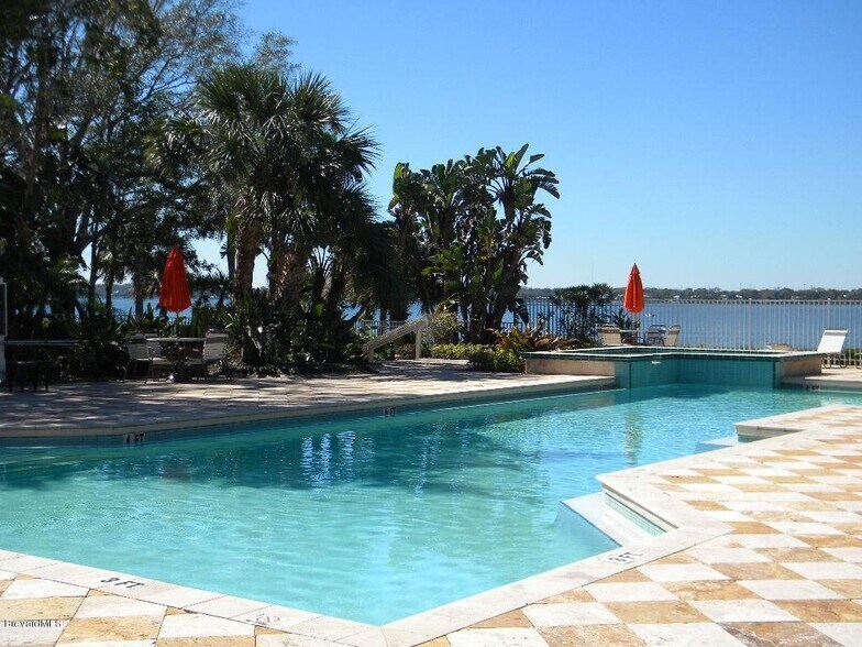 Primary Photo - 225 S Tropical Trl