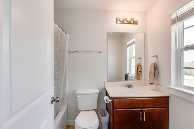 Building Photo - 1104 Terrace View Dr