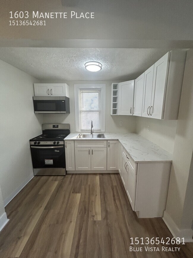 Building Photo - 1603 Manette Pl