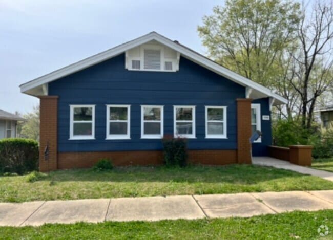 Building Photo - 1739 31st St Ensley