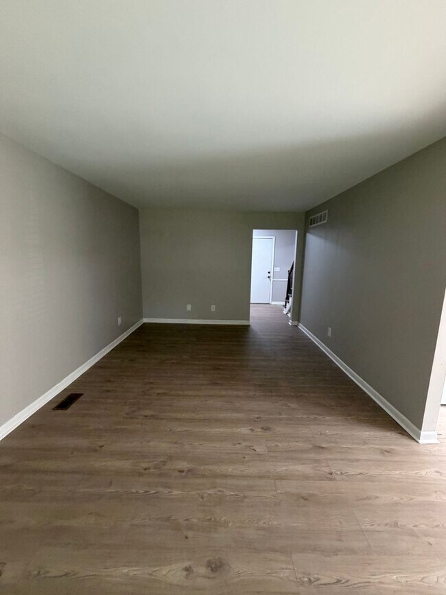 Building Photo - 601 Woodingham Dr