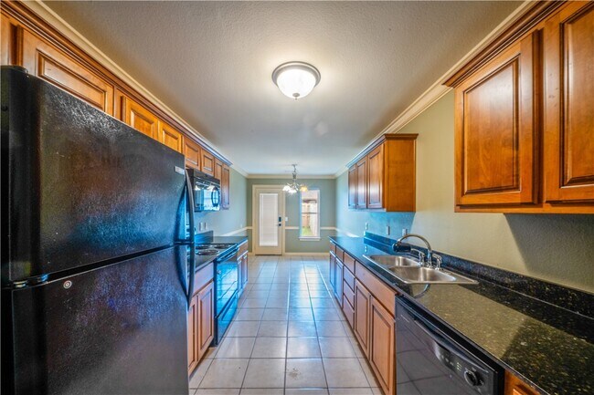 Building Photo - 288 Copper Oaks Dr