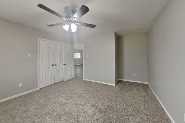 Building Photo - 602 Lajuana Ct
