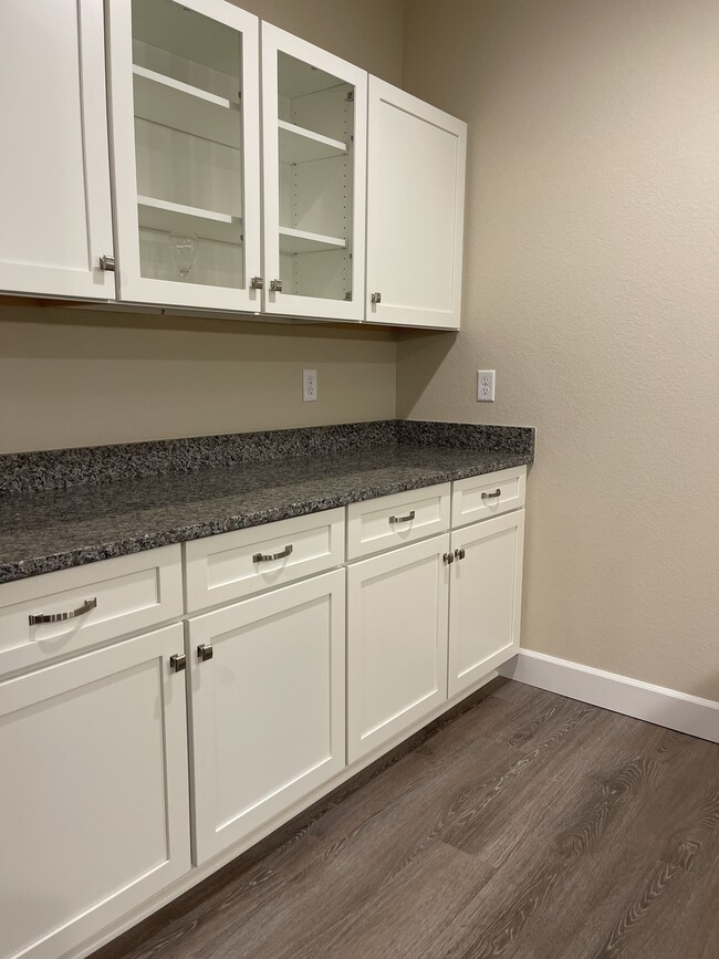 Building Photo - 5908 Wheatberry Dr