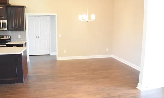 Building Photo - 10 Ivy Cross