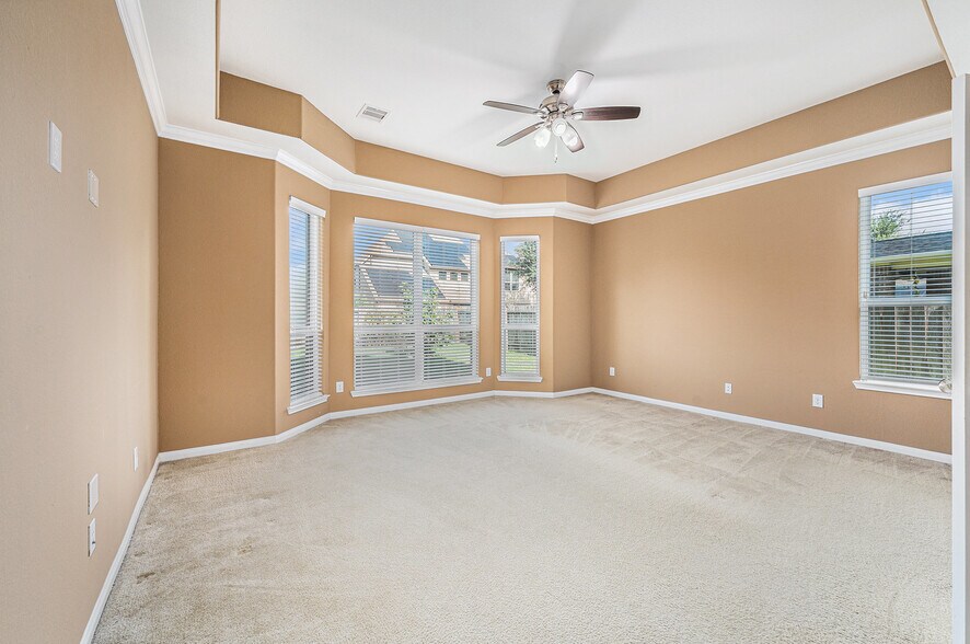Building Photo - 11011 Kirker Ln