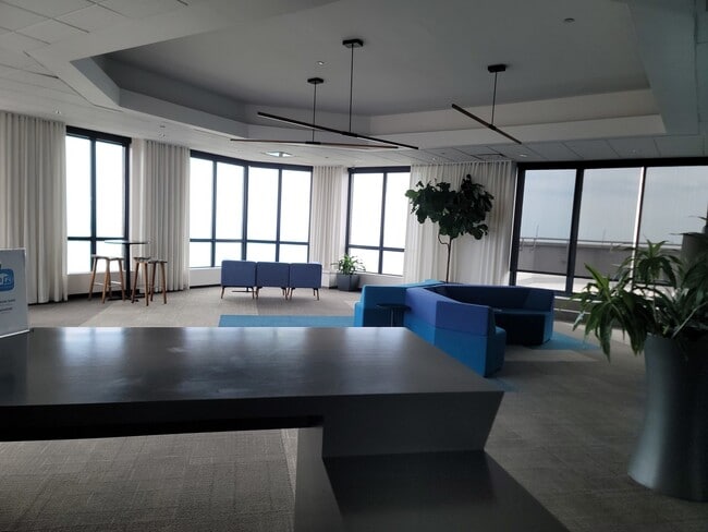 Building Photo - 3660 N Lake Shore Dr