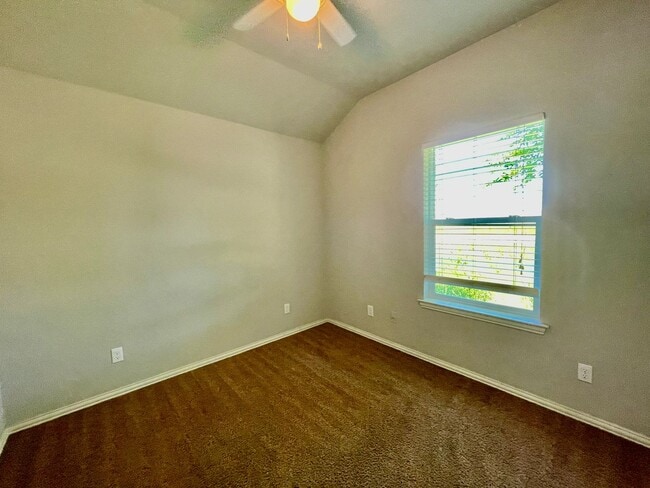 Building Photo - House for Lease in Sherman