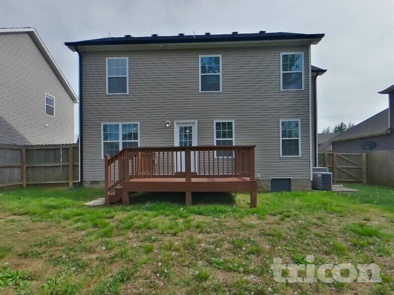 Building Photo - 509 Sourwood Dr