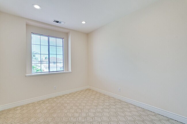 Building Photo - Luxury 5BR North San Jose Home | 2,680 Sq. Ft. | Minutes to BART, Levi's Stadium & Silicon Valley...