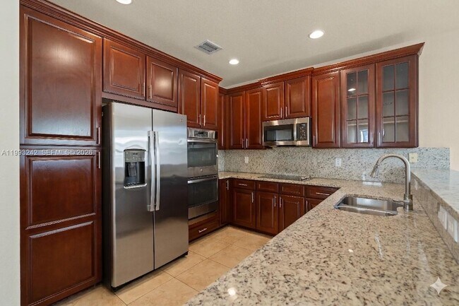 Building Photo - 10021 NW 87th Terrace