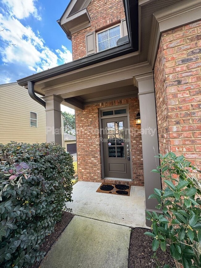 Building Photo - 211 Creek Side Pass