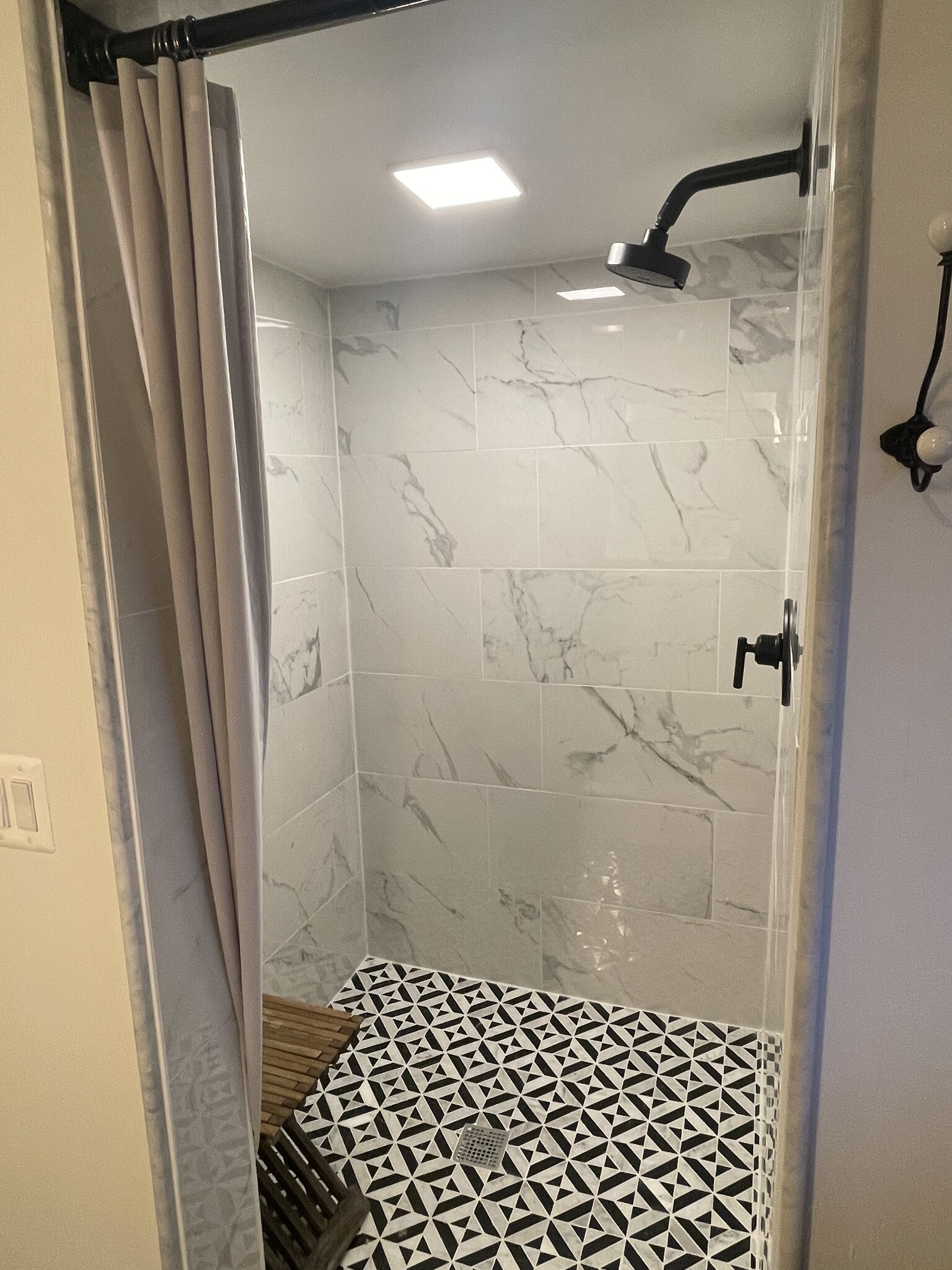 Building Photo - 402 N Cleveland St