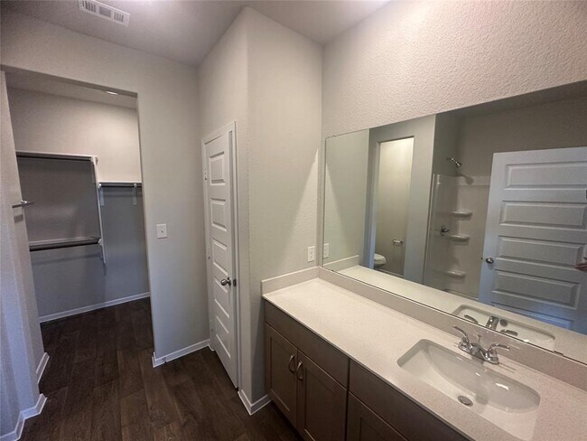 Building Photo - 2603 Towy Rd