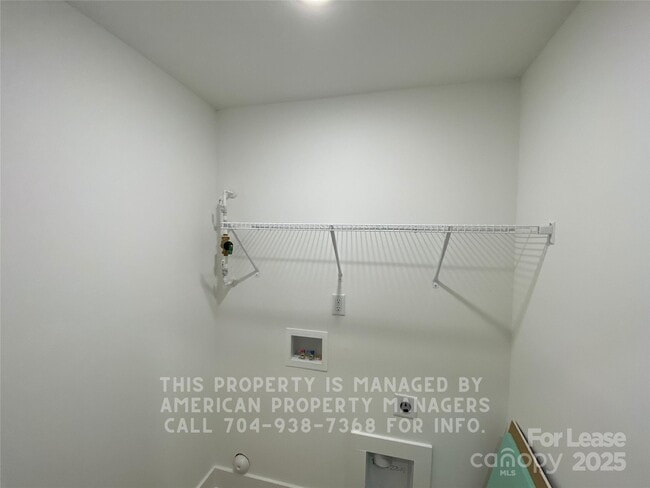 Building Photo - 299 Messner St