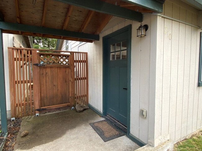 Building Photo - Serene Simplicity - Northwest Style