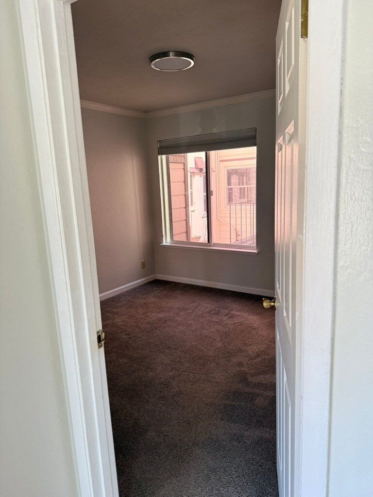 back bedroom - 409 Kirkham St